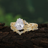 Nature-Inspired Pear-Cut Moissanite Ring Set